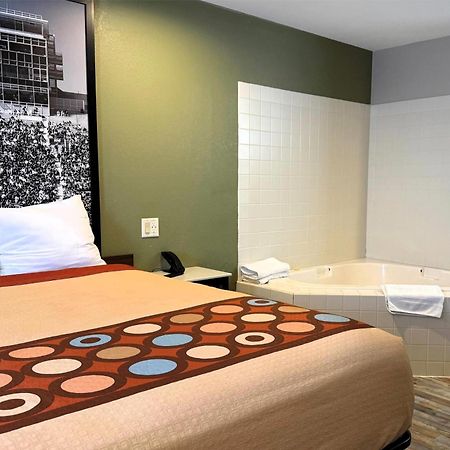 Super 8 By Wyndham Frankfort In Exterior foto